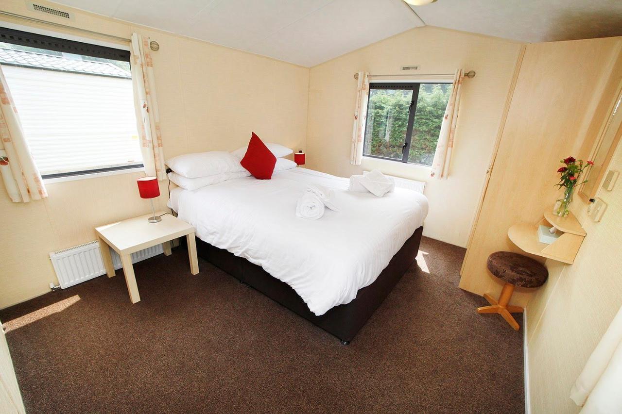 Oxwich Bay Hotel Swansea Bagian luar foto