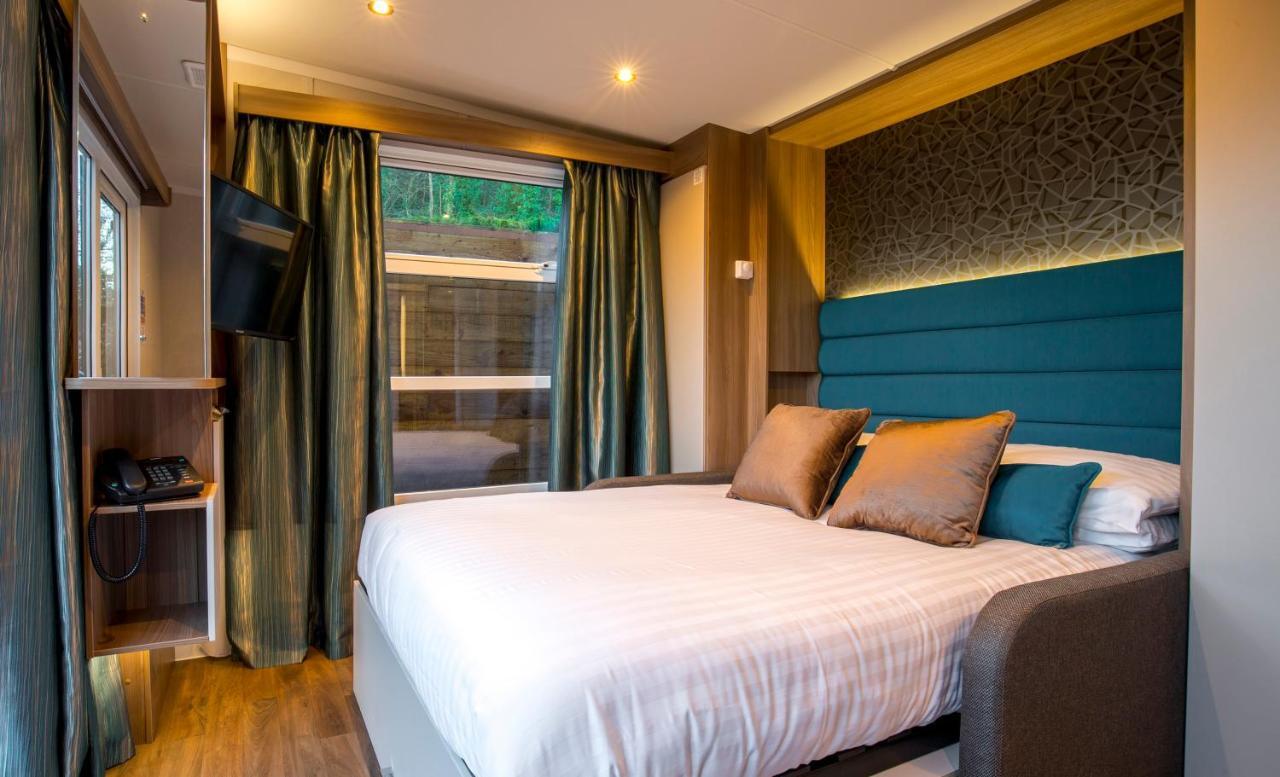 Oxwich Bay Hotel Swansea Bagian luar foto