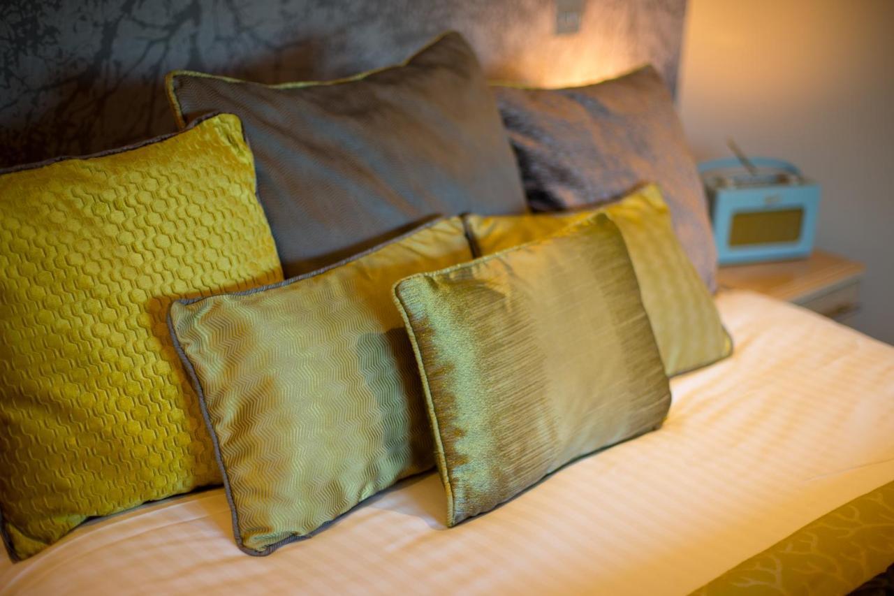 Oxwich Bay Hotel Swansea Bagian luar foto